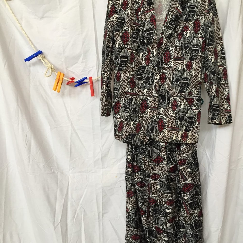 Pea Body Jacket and skirt